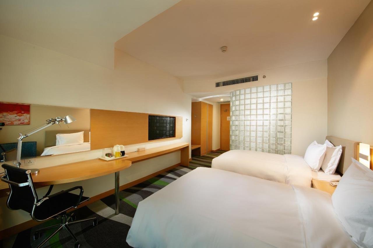 Holiday Inn Express Tangshan Downtown By Ihg Eksteriør billede