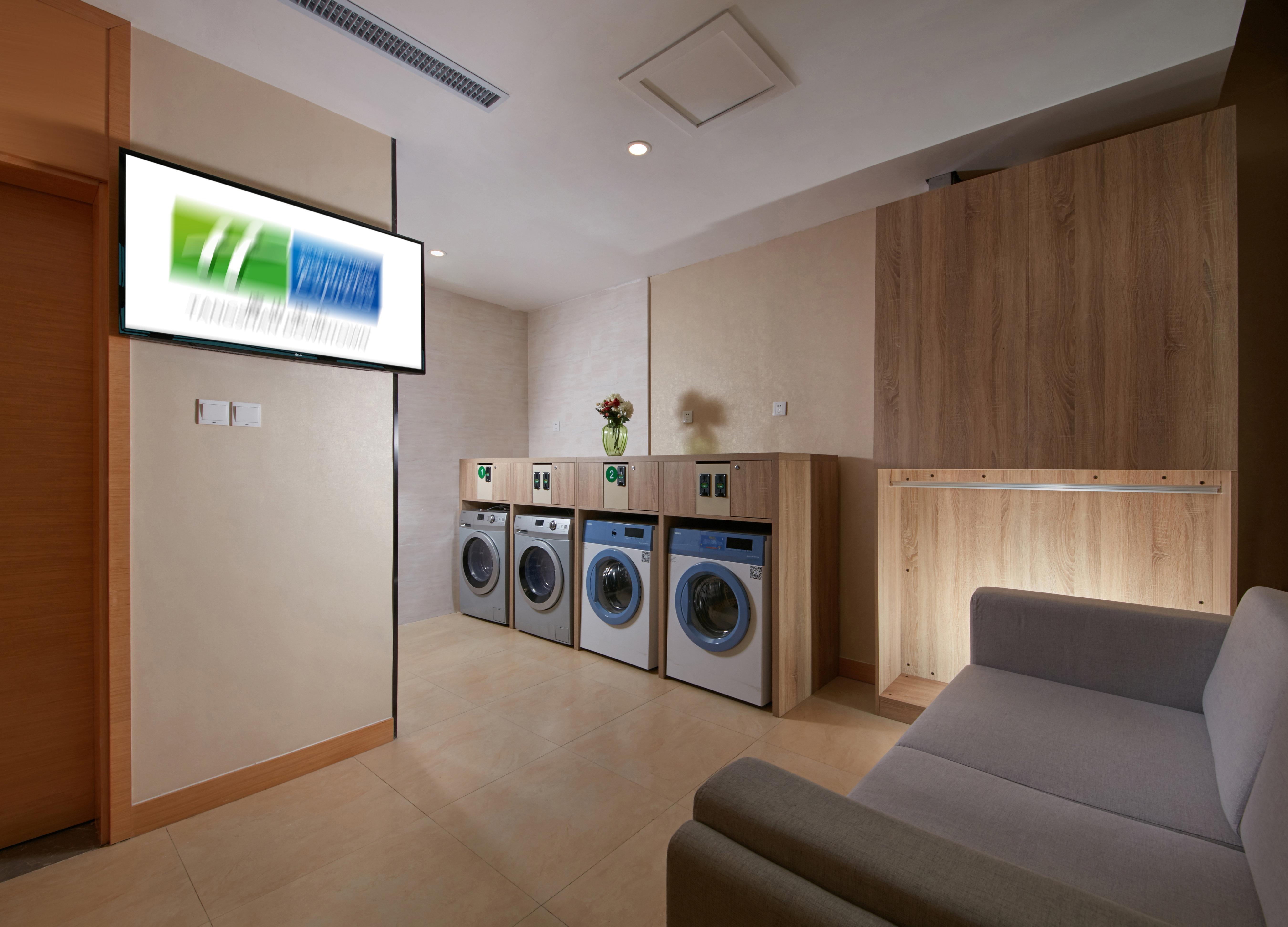 Holiday Inn Express Tangshan Downtown By Ihg Eksteriør billede